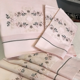 Flora Çift Kişilik Nevresim Pike Takımı 7 Parça (YAVRUAĞZI)